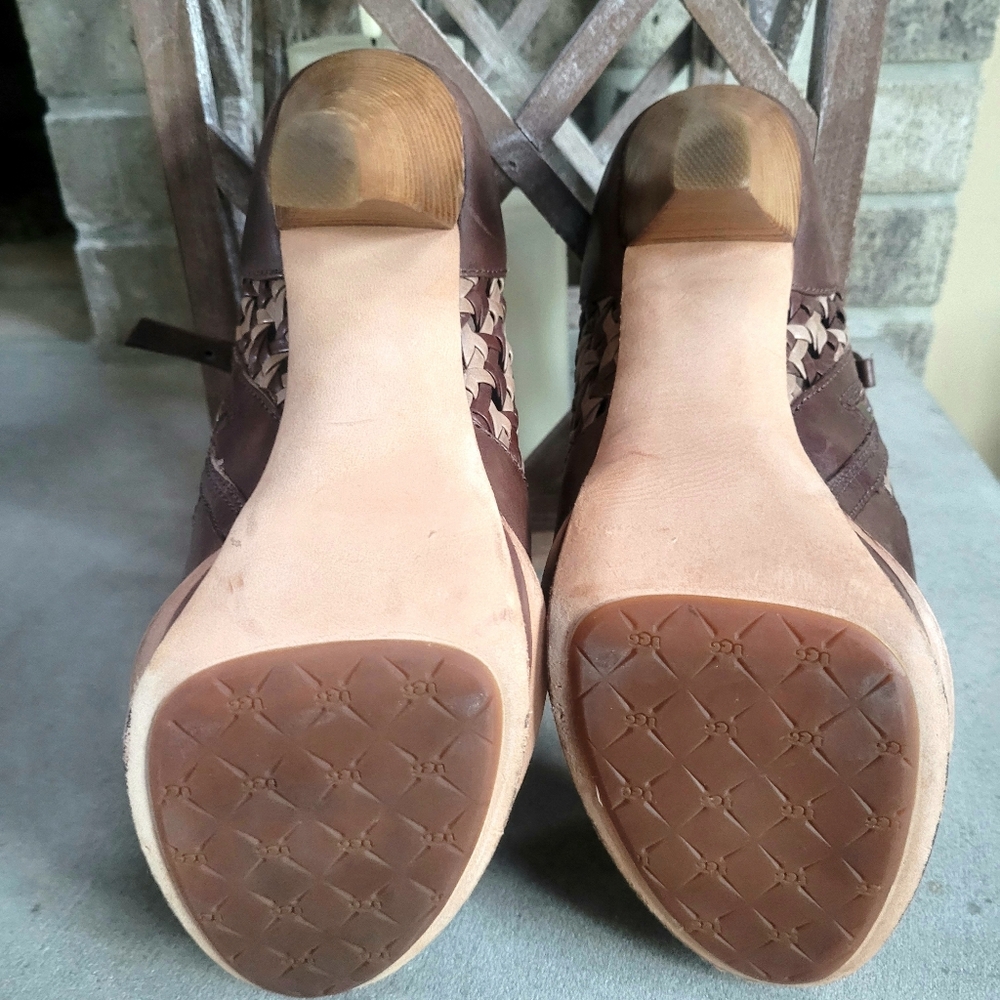 UGG Fatima Brown Woven Leather Heeled Booties Size 7.5 - Picture 9 of 14